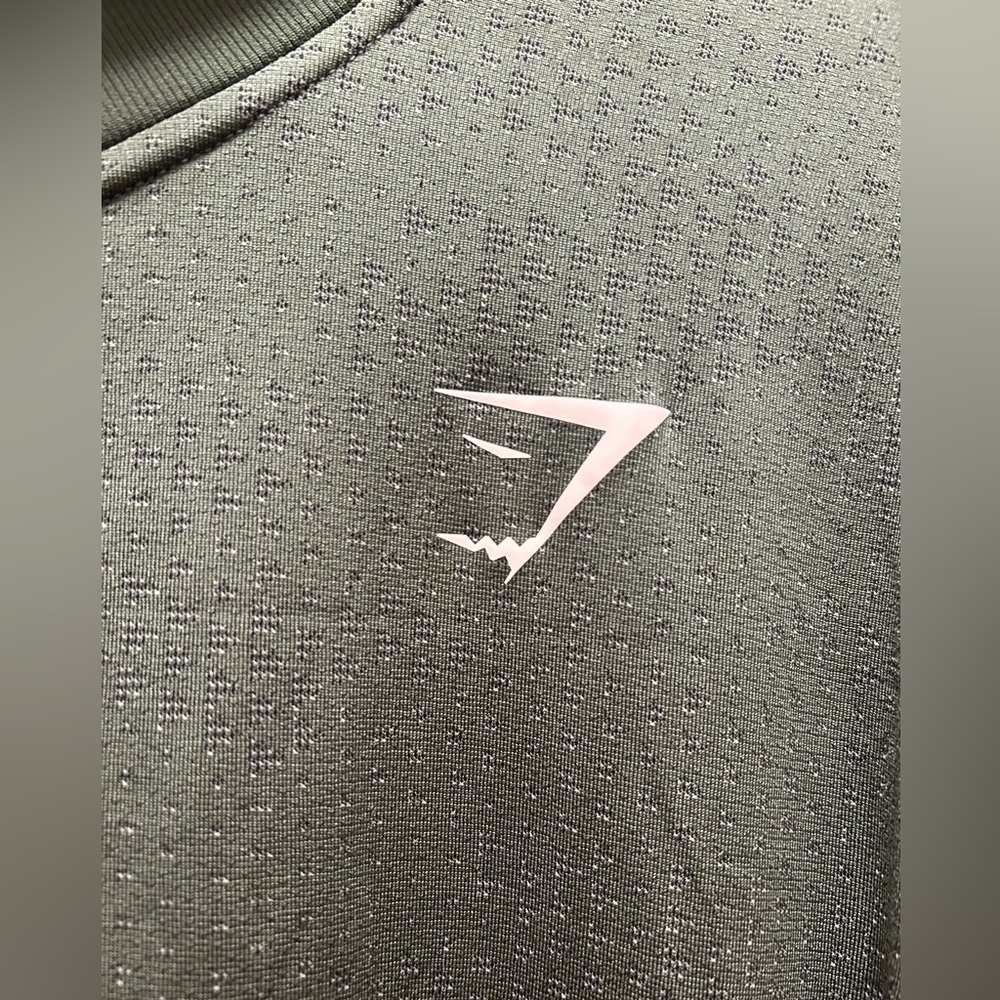 Gymshark Men's Green Quarter-Zip Shirt, XXL